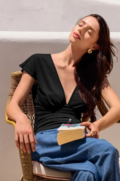 Cupshe Into You Black Top