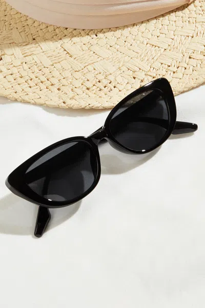 Cupshe Low Profile Black Sunglasses