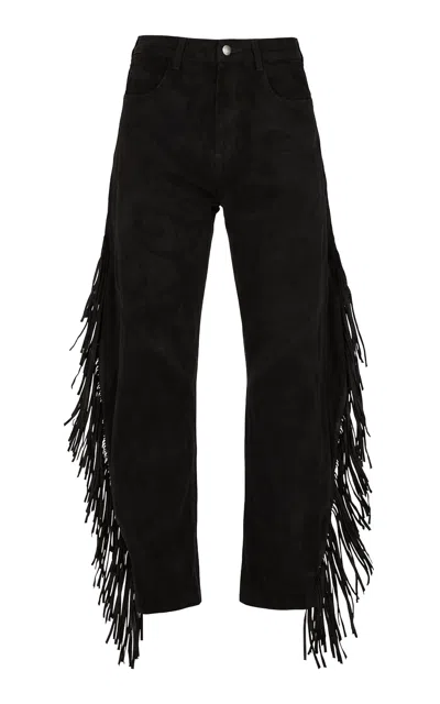 Curatoria Moda Operandi In Black