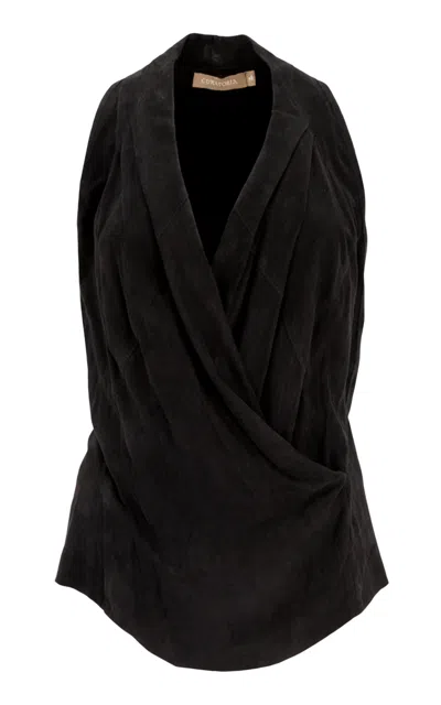 Curatoria Moda Operandi In Black