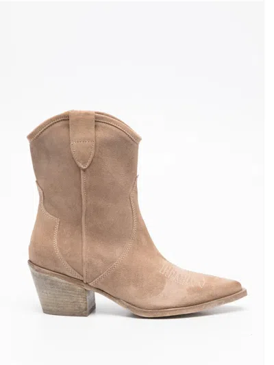 Curiosite Embroidered Leather Cowboy Boots In Neutral