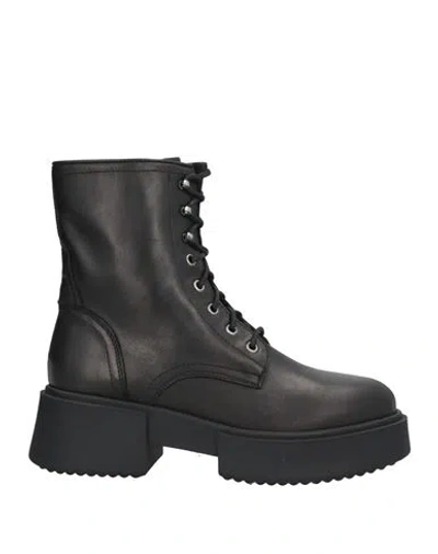 Curiosite Curiosité Woman Ankle Boots Black Size 8 Calfskin
