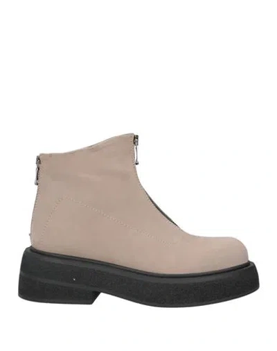 Curiosite Curiosité Woman Ankle Boots Khaki Size 7 Soft Leather In Beige