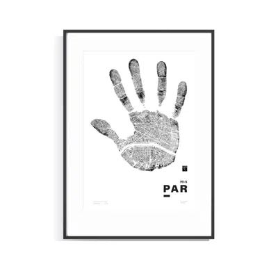 Curiosity Snug Black Hi-five Series Par - Paris - Limited Edition Print