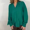 CURRENT AIR SPLIT NECK LONG SLEEVE BLOUSE IN GREEN