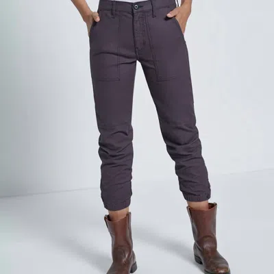 Current Elliott The Weslan Jogger Pant In Washed Black In Basil