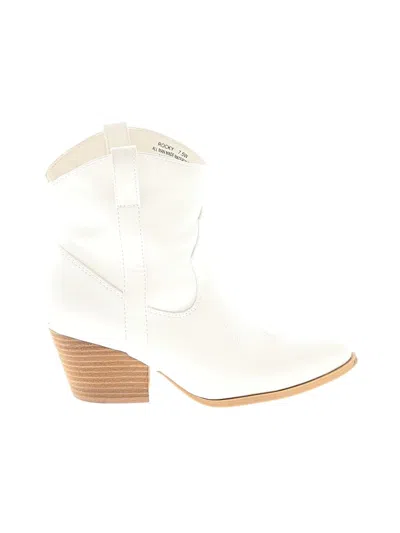 Pre-owned Cushion Aire Ankle Boots In White