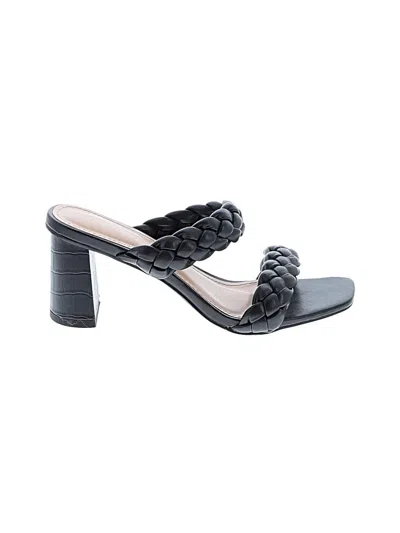 Pre-owned Cushionaire Sandals In Black