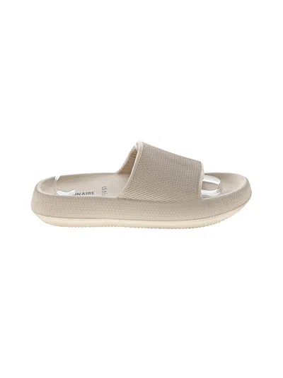 Pre-owned Cushionaire Sandals In Ivory