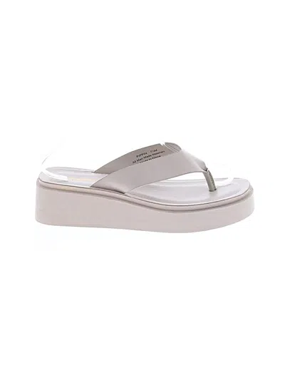 Pre-owned Cushionaire Wedges In Gray