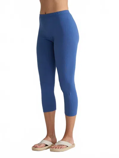 Cut Loose Capri Stretch Leggings In Amalfi In Multi