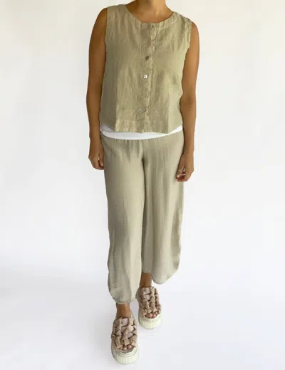 Cut Loose Linen Crewneck Vest In Rye In Green