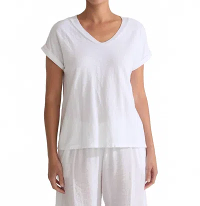 Cut Loose Linen V-neck Cap Tee Top In White