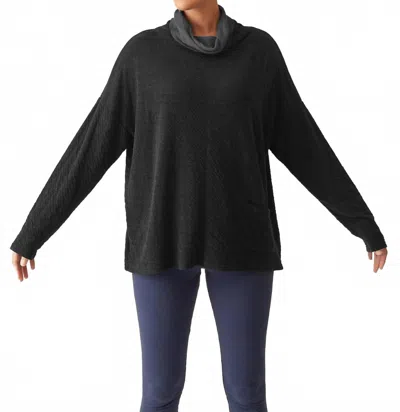 Cut Loose Long Sleeve Funnel Top In Black In Gray