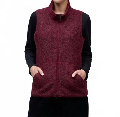 Cut Loose Women's Zip Front Vest In Cinnabark In Burgundy