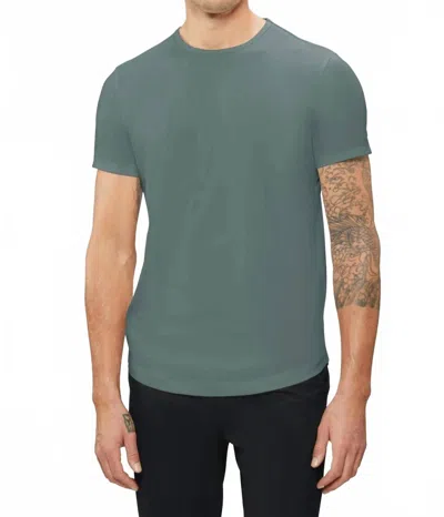 Cuts Ao Curve Hem Tee In Hunter In Green