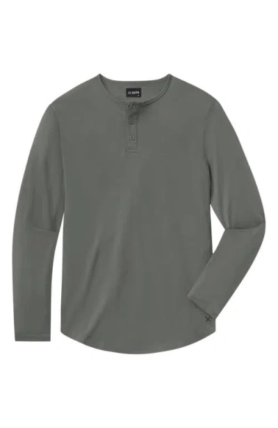 Cuts Ao Curved Hem Long Sleeve Henley In Gray