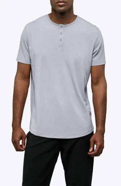 Cuts Ao Curved Hem Short Sleeve Henley In Gray