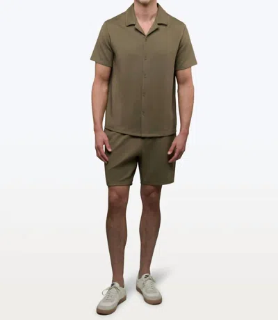 Cuts Elevate Pique Short In Bay Leaf In Brown