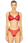Cuup Mesh Plunge Bra In Scarlet