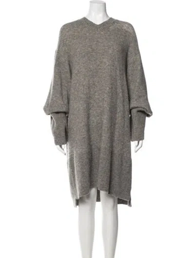 Pre-owned Cuyana V-neck Sweater In Grey