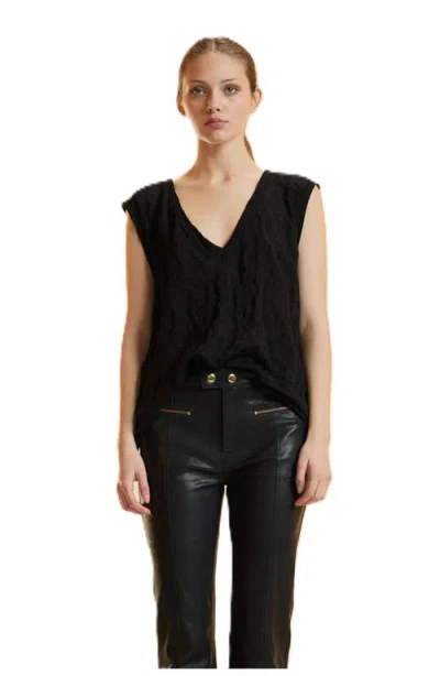 Cynthia Rowley Crinkle Knit Sleeveless Top In Black