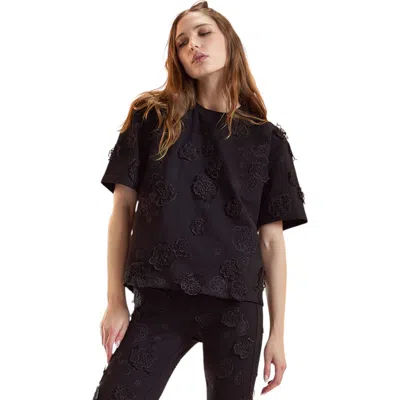 Cynthia Rowley Pop Floral Applique Top In Black