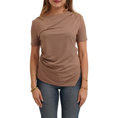 Cyrus Asymmetrical Hem Short Sleeve Top In Brown