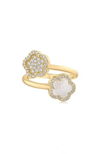Cz By Kenneth Jay Lane Pavé Cubic Zirconia Clover Ring In Gold