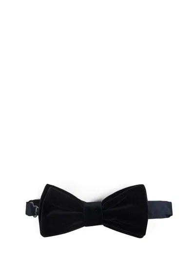 D 4.0 Black Velvet Pre-tied Bow Tie