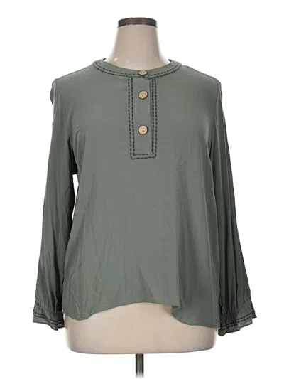 Pre-owned D&co. Long Sleeve Blouse In Green