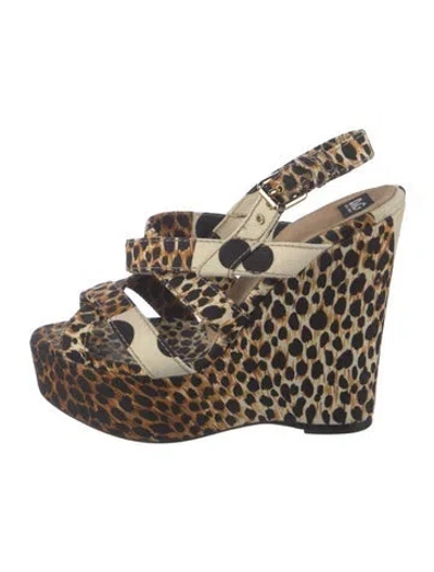 Pre-owned D&g Canvas Animal Print Sandals In Neutrals