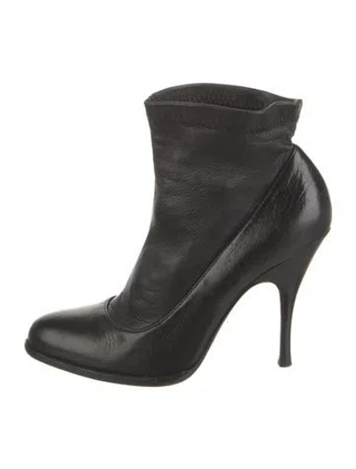 Pre-owned D&g Leather Boots In Black