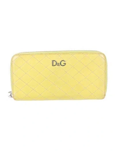 Pre-owned D&g Leather Continental Wallet In Green
