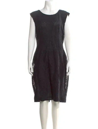 Pre-owned D&g Scoop Neck Midi Length Dress In Black