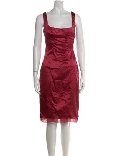 Pre-owned D&g Square Neckline Knee-length Dress In Burgundy