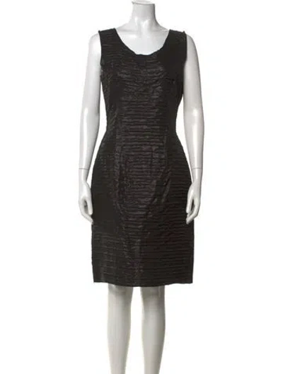 Pre-owned D&g V-neck Knee-length Dress In Black