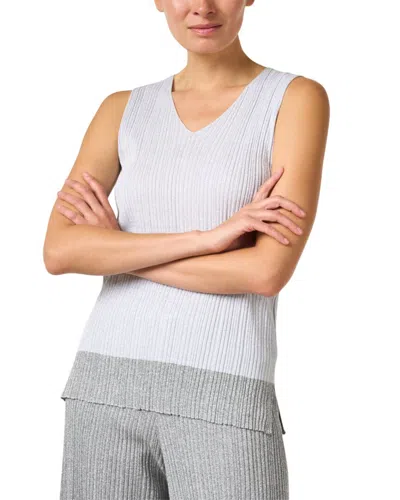 D EXTERIOR D. EXTERIOR GREY METALLIC RIBBED TANK