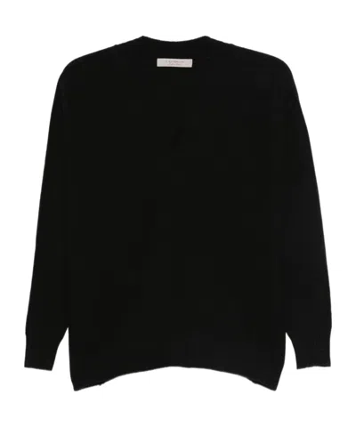 D Exterior V-neck Sweater In Black