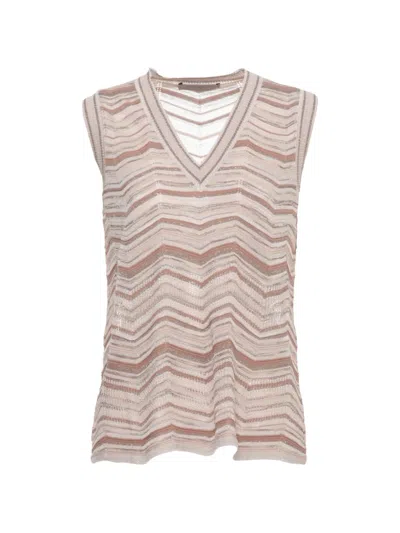 D Exterior V-neck Chevron Top In Brown