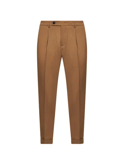 D4.0 Pleated-front Trousers In Brown
