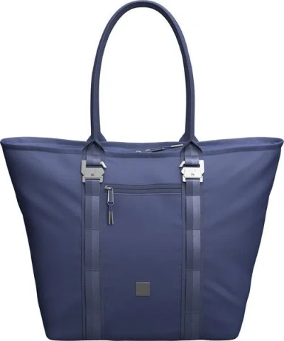 D_b_ Essential Tote, 25l In Blue