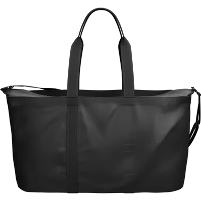D_b_ Essential Weekender, 40l In Black