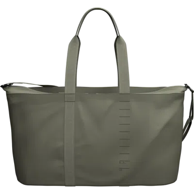 D_b_ Essential Weekender, 40l In Green