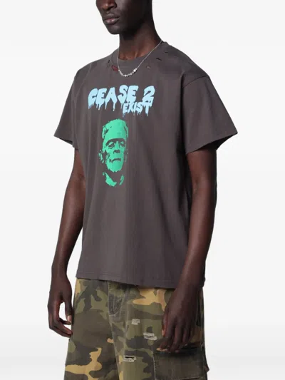 Dagger Distressed Graphic-print T-shirt In Gray