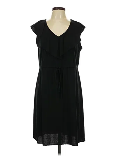 Pre-owned Daisy Fuentes Casual Dress In Black