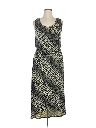 Pre-owned Daisy Fuentes Casual Dress In Gray