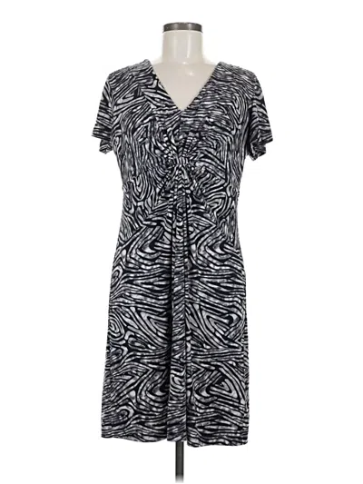 Pre-owned Daisy Fuentes Casual Dress In Gray