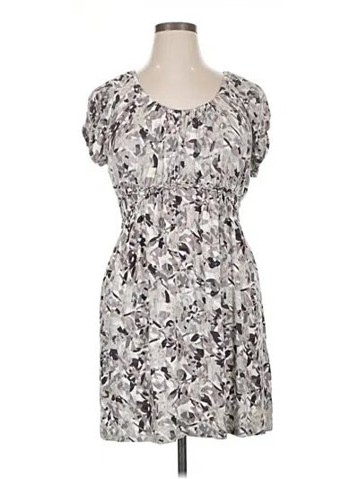 Pre-owned Daisy Fuentes Casual Dress In Silver