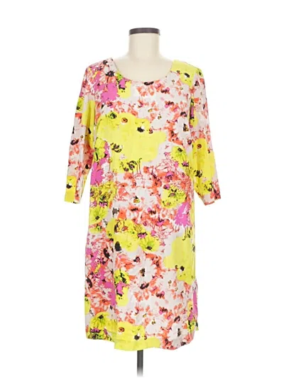 Pre-owned Daisy Fuentes Casual Dress In Yellow